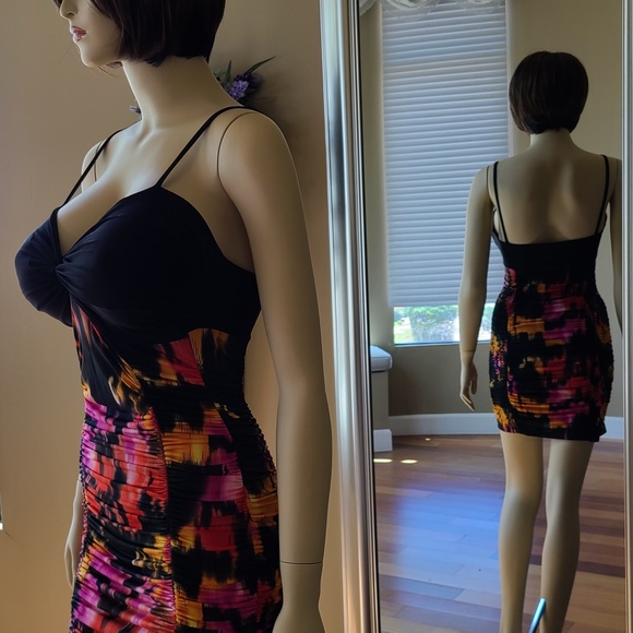 Sexy Dress - Picture 3 of 4